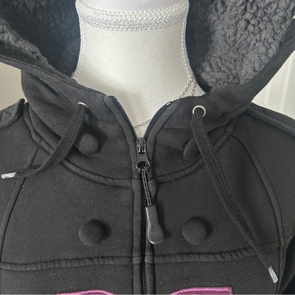 Y2K “DC” Black Embroidered Graphic Sherpa Lined Zip-up Hoodie Jacket - Picture 4 of 8